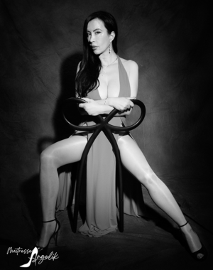 catanzaro chouraki 10 1 300x380